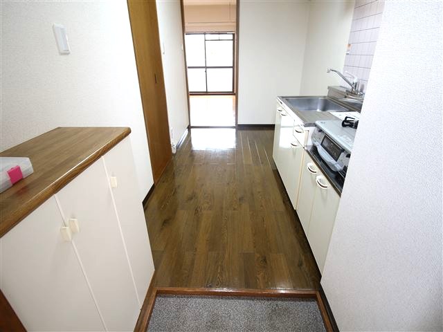 玄関　他の部屋の写真です。室内は現況を優先します。