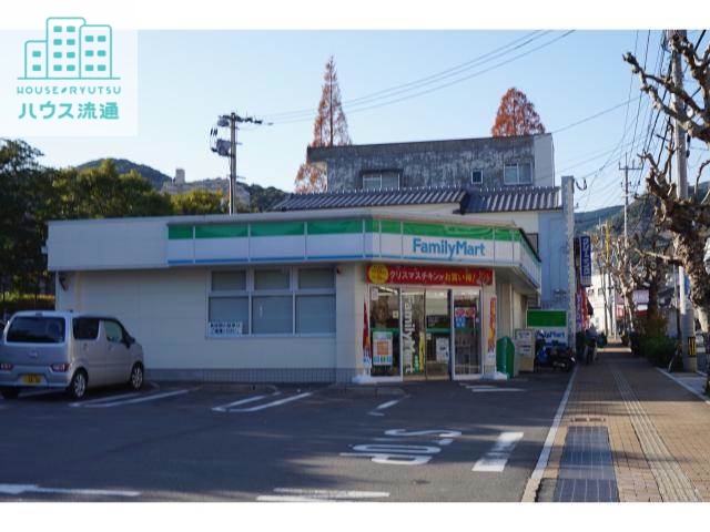 コンビニ　ファミリーマート長崎油木町店（コンビニ）まで476m