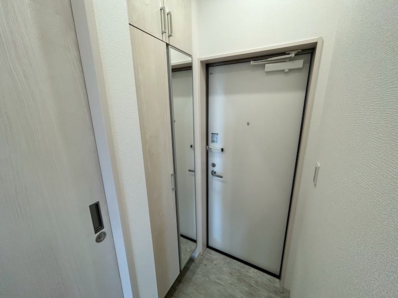 玄関　101号室の写真です