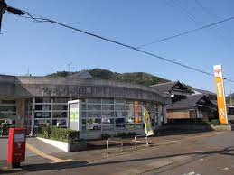郵便局　マキノ郵便局（郵便局）まで390m