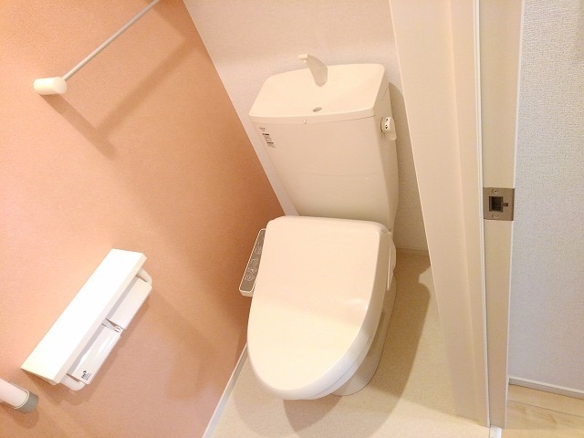 トイレ　ウォシュレット