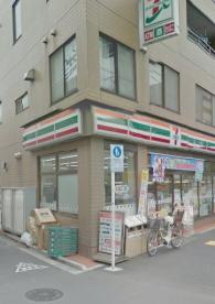 コンビニ　セブンイレブン 墨田八広南店（コンビニ）まで526m