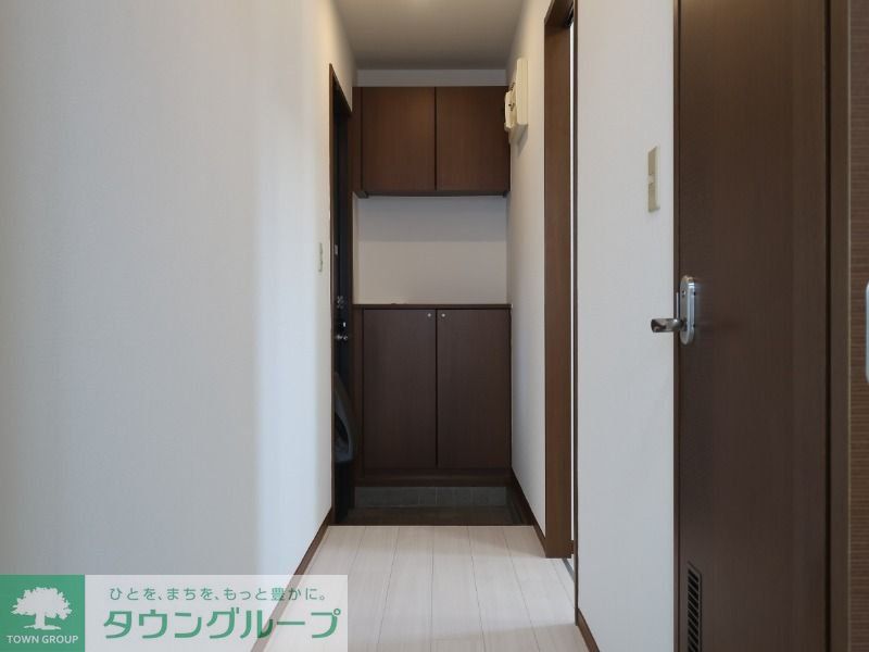 玄関　※別部屋参考写真となります