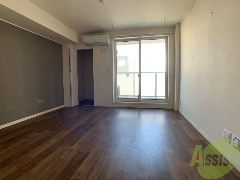居室・リビング　広々としていて日当たりも良さそうなお部屋ですね！