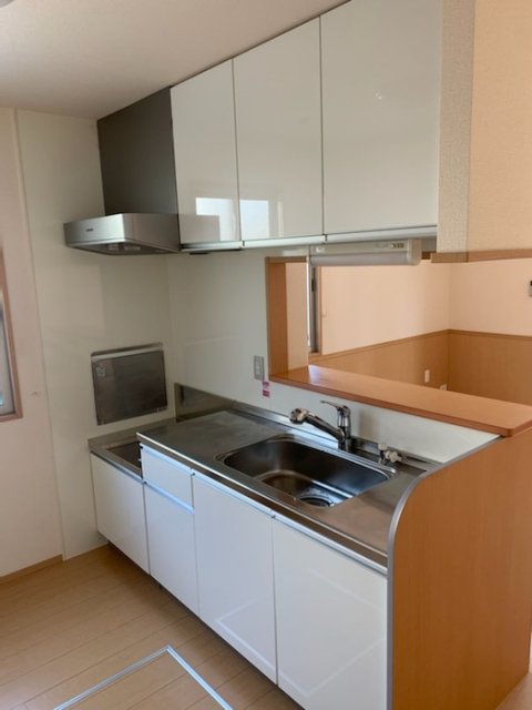 キッチン　同物件別号室の写真です。