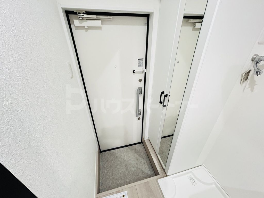 玄関　洗面
