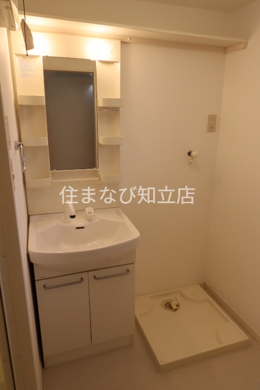 洗面設備　同型タイプ