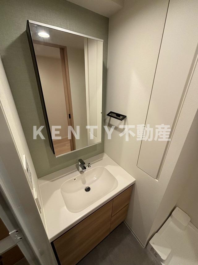 洗面設備　コンパクトで使いやすい洗面所