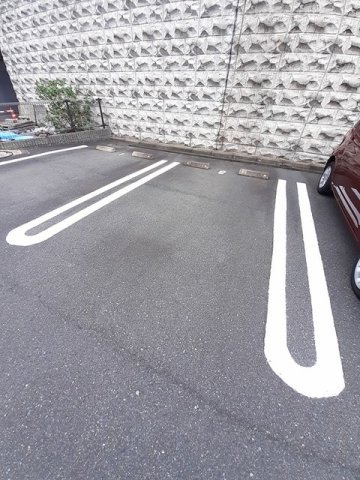 駐車場　駐車場完備です