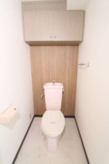 トイレ　※他の部屋の写真です