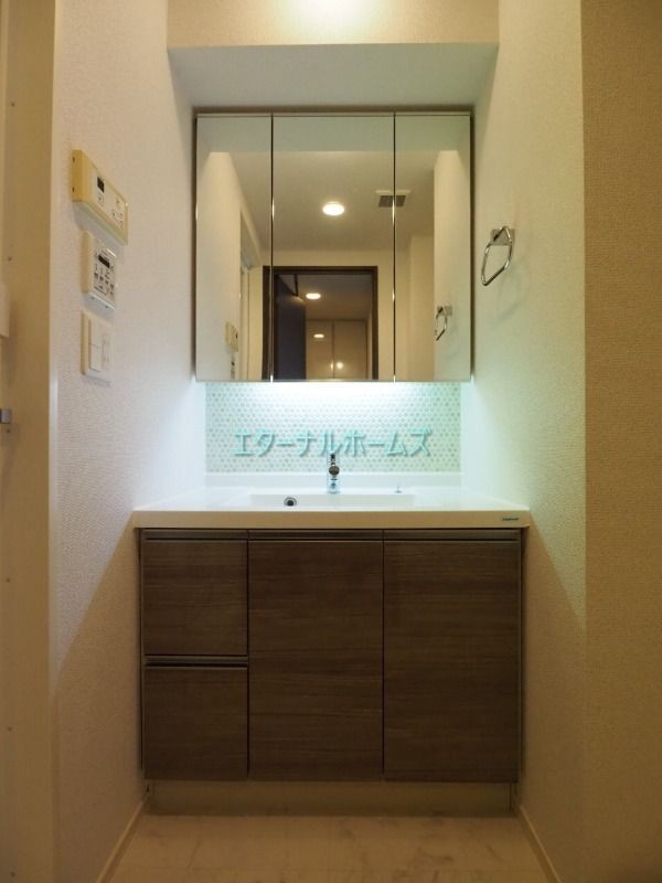 洗面設備　別部屋参考写真