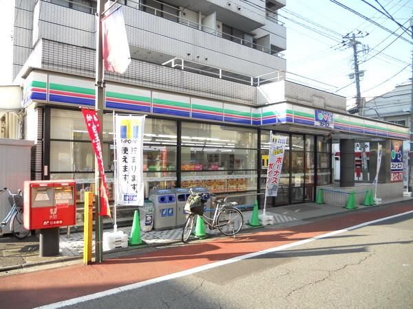 コンビニ　スリーエフ（コンビニ）まで296m