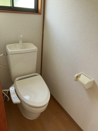 法目貸家のトイレ写真