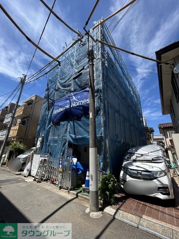 エントランス　タウンハウジング仙川店まで♪