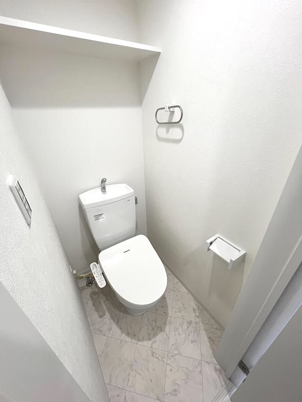 トイレ　ゆったりとした空間のトイレです
