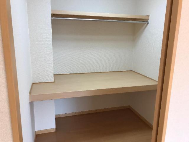 収納　ウォークインクローゼット