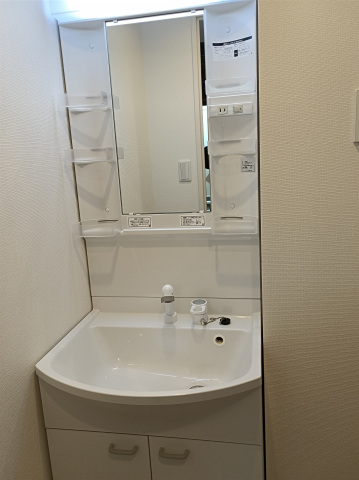 洗面設備　同タイプ参考写真です。