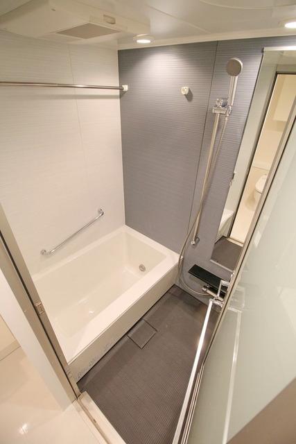 バス・シャワールーム　別部屋参考写真