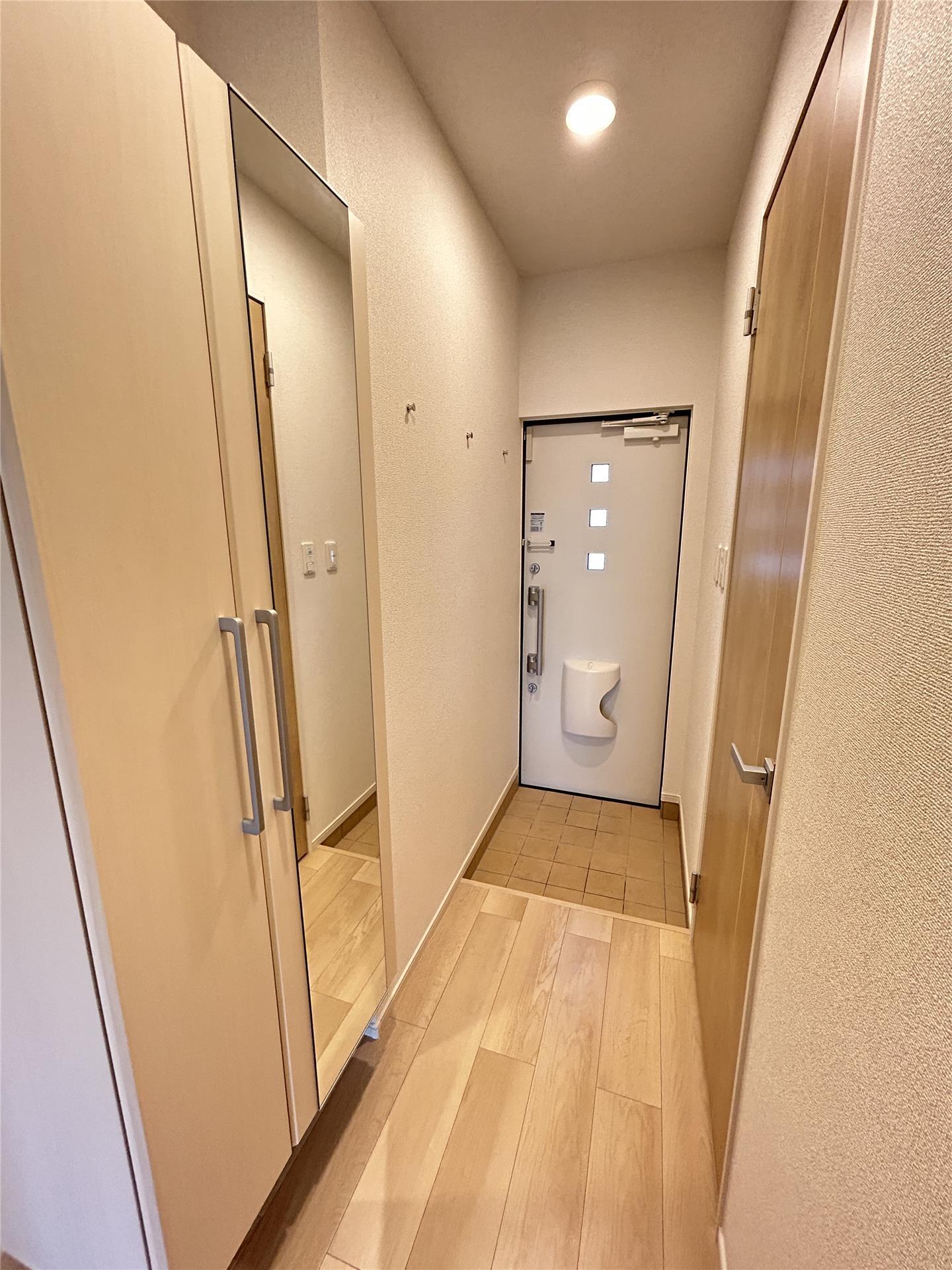 玄関　玄関