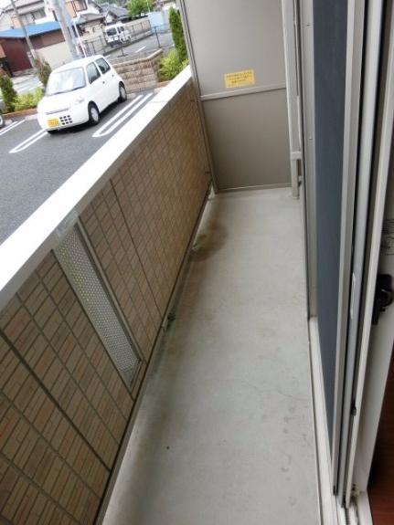 バルコニー　※同タイプの別の部屋の写真です。