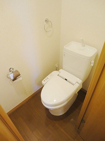 トイレ　ゆったりとした空間のトイレです
