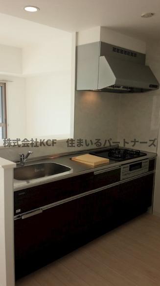 キッチン　コンパクトなキッチンで掃除もラクラク