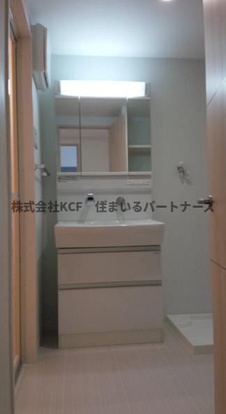 洗面設備　使いやすい洗面所です