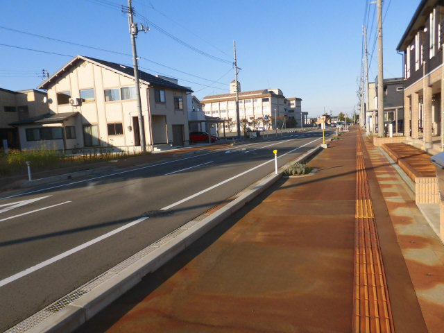 その他　前面道路（その他）まで0m