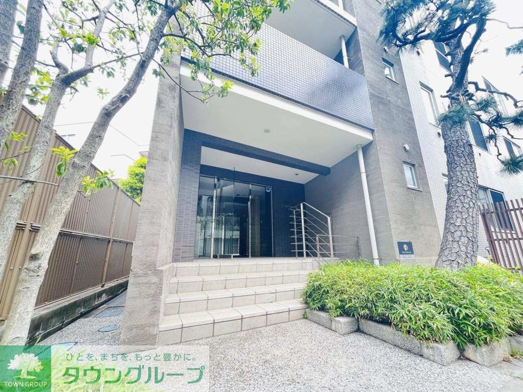 エントランス　タウンハウジングレジデンス事業部　恵比寿店・赤坂店までお問…