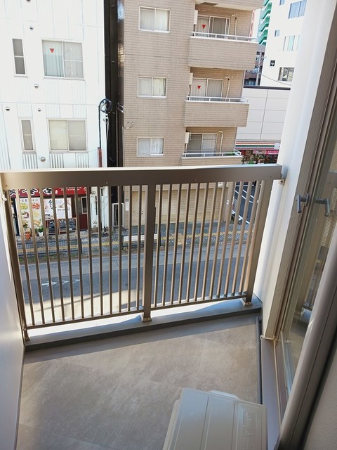 バルコニー　バルコニー
