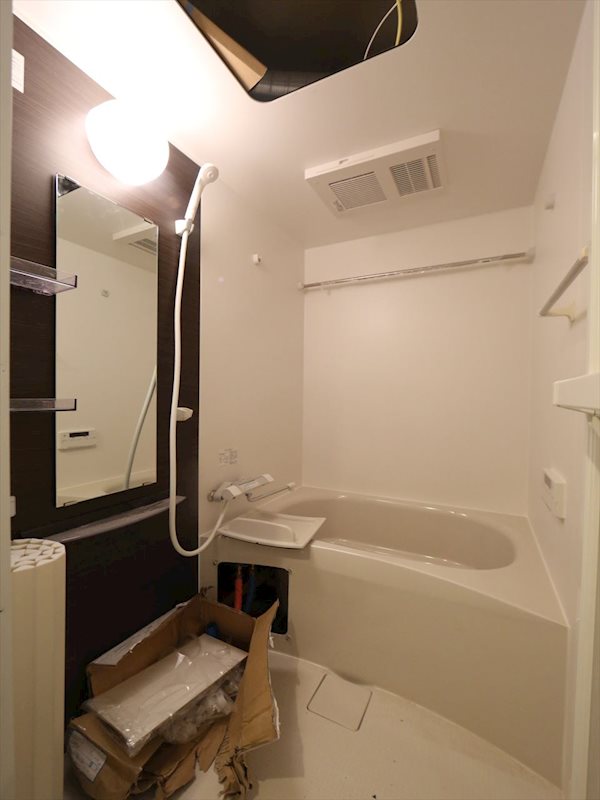 バス・シャワールーム　バスルーム　浴室暖房乾燥機付き