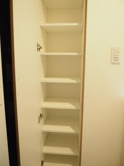 収納　＊別部屋参考写真