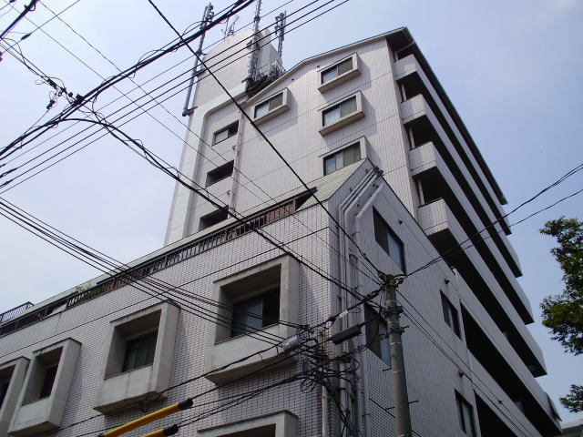 建物外観　エレベーター付のファミリー物件