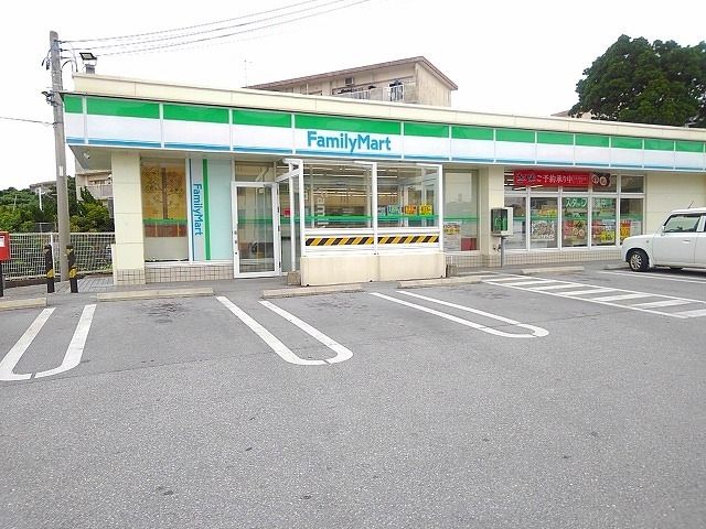 コンビニ　ファミリーマート大原団地前店（コンビニ）まで700m