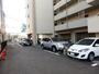 駐車場　駐車場の空区画は敷地内、徒歩1分の敷地外駐車場がございます！