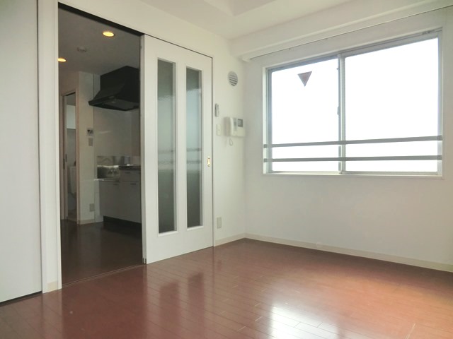 その他部屋・スペース　★使いやすいフラットフロアータイプの居室です★