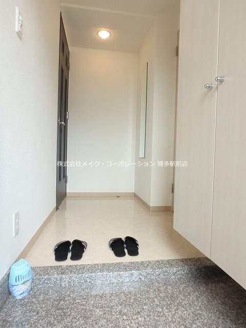 玄関　※退去予定のため別号室写真※