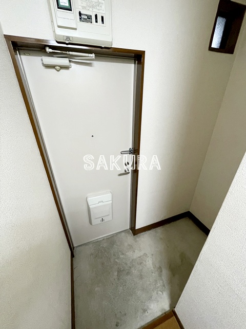 玄関　ゆとりのある玄関スペースです♪