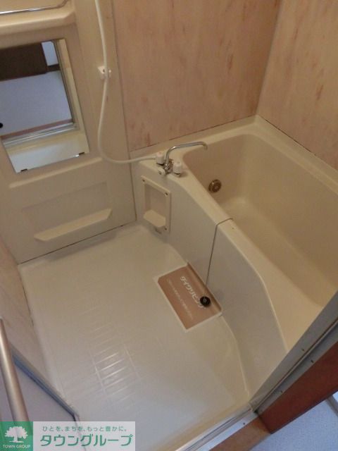 バス・シャワールーム　同建物同タイプ住戸参考写真です