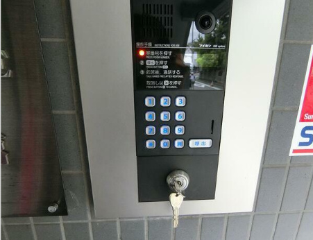 セキュリティ　リーヴェルステージ白楽壱番館