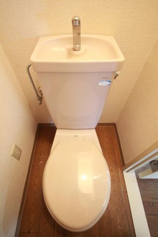 トイレ　メゾン西ヶ原　北区西ヶ原3