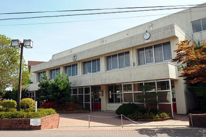 小学校　増田小学校（小学校）まで2000m