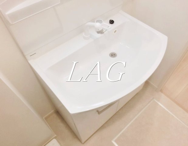 洗面設備　独立洗面台です。