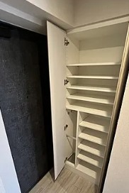 玄関　※参考写真