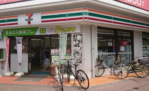 コンビニ　セブンイレブン 東村山栄町店（コンビニ）まで111m