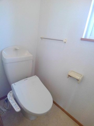 トイレ　トイレもきれいです
