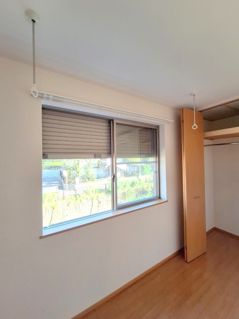 その他設備　★防犯シャッターと便利な室内物干しフック★