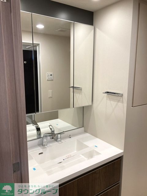 洗面設備　※写真は同タイプ住戸です。