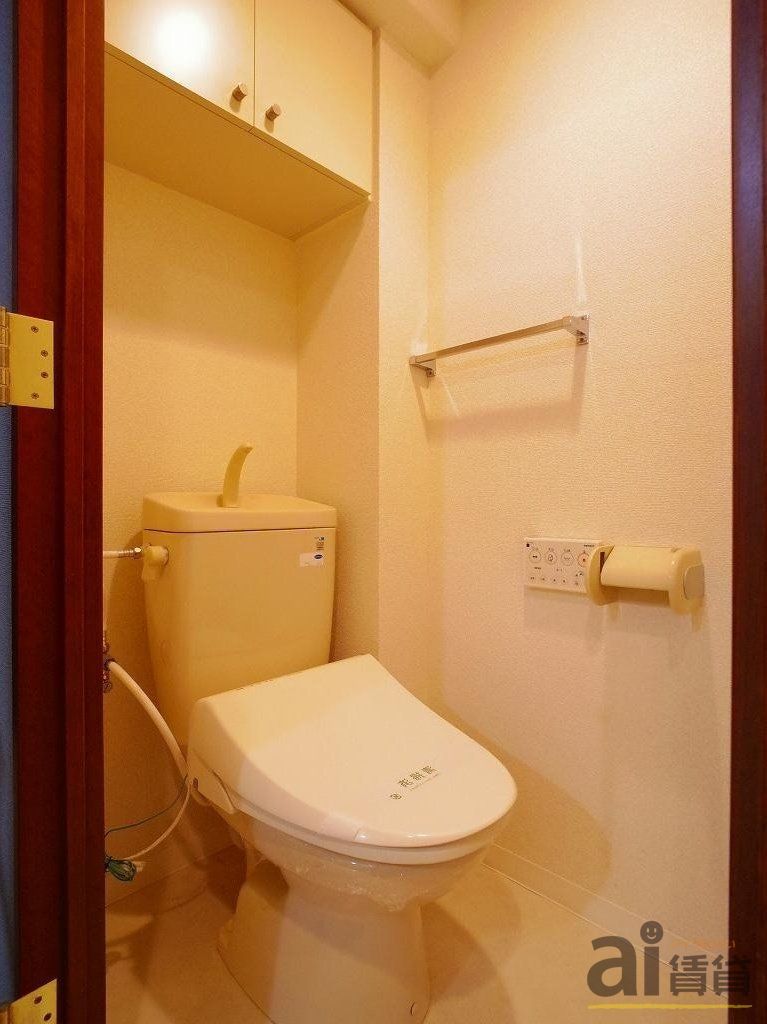 トイレ　※同仕様写真