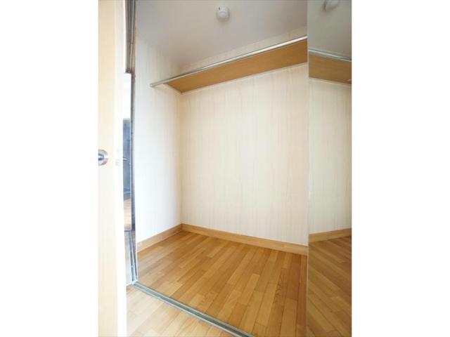 収納　同型写真